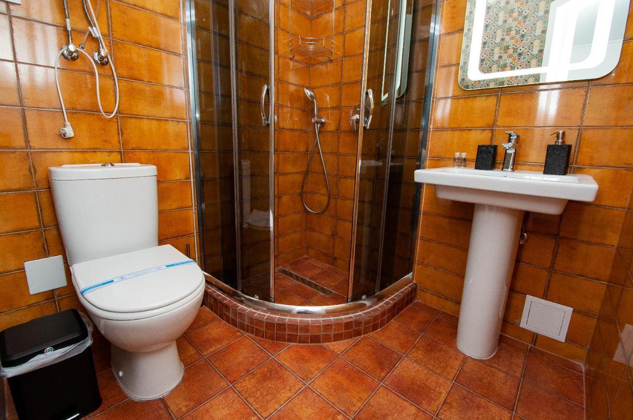 Suites On Chaikovskogo Одесса Экстерьер фото