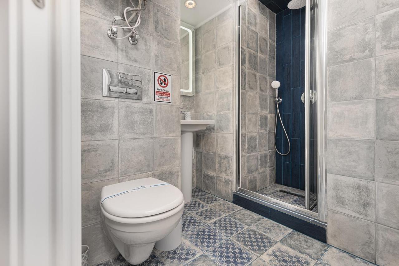 Suites On Chaikovskogo Одесса Экстерьер фото