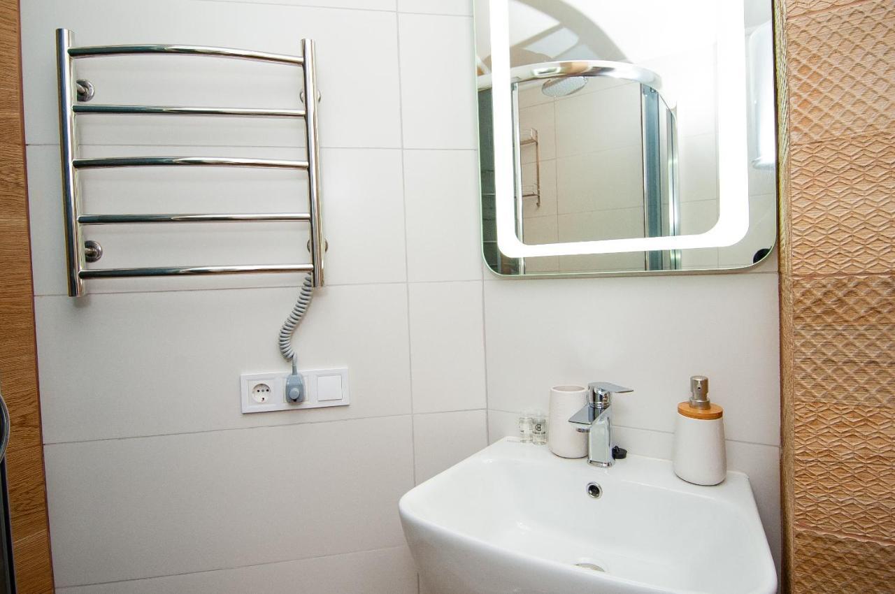 Suites On Chaikovskogo Одесса Экстерьер фото