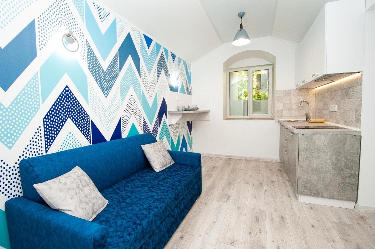 Suites On Chaikovskogo Одесса Экстерьер фото