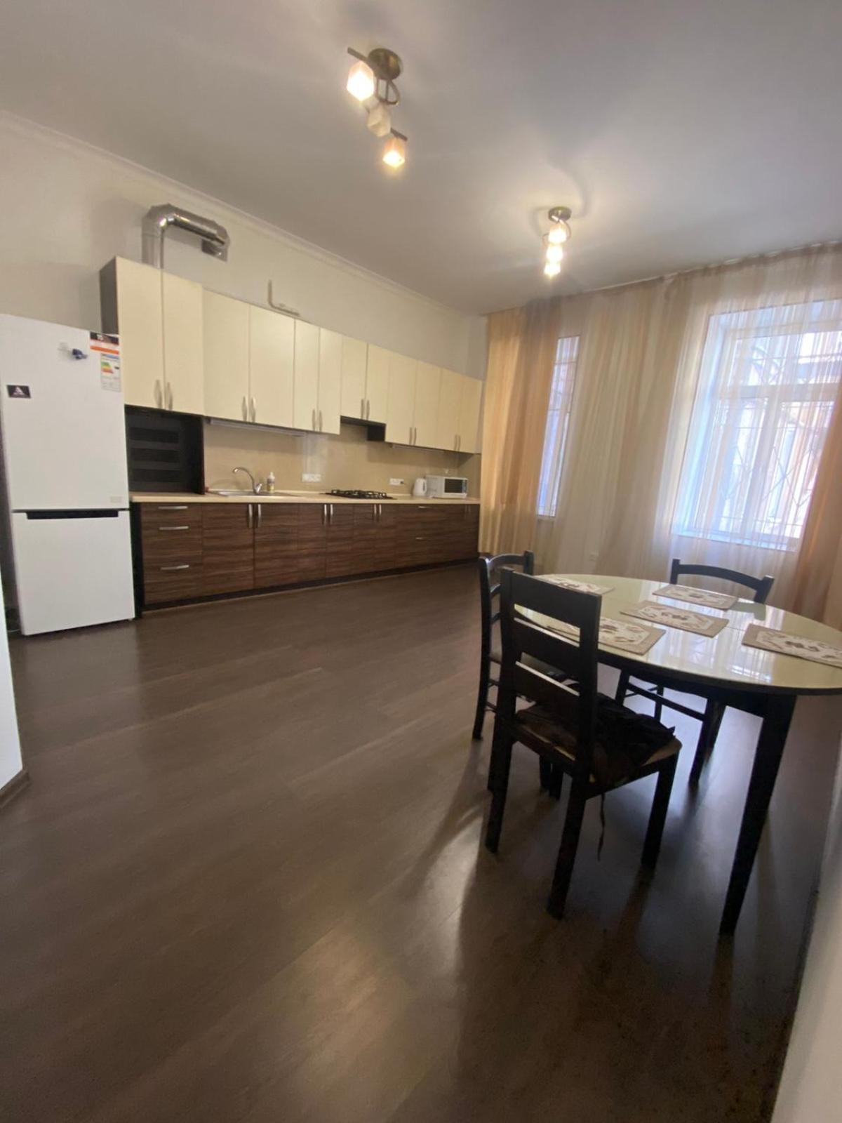 Suites On Chaikovskogo Одесса Экстерьер фото
